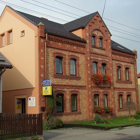U Henriety Apartman Wojnowice  Kültér fotó