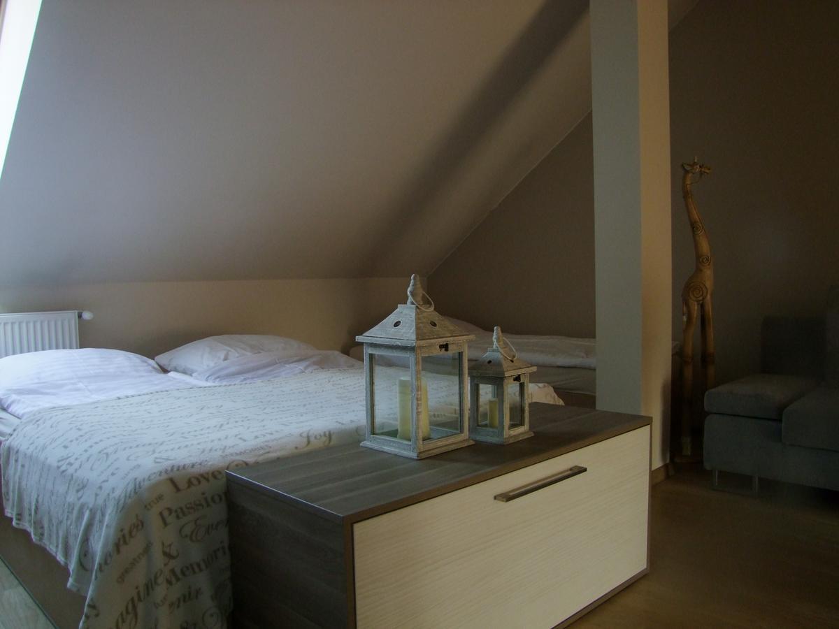 U Henriety Apartman Wojnowice  Kültér fotó